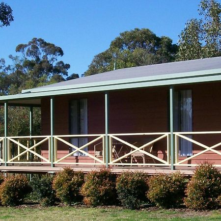 פוקולבין Cabins On Halls מראה חיצוני תמונה